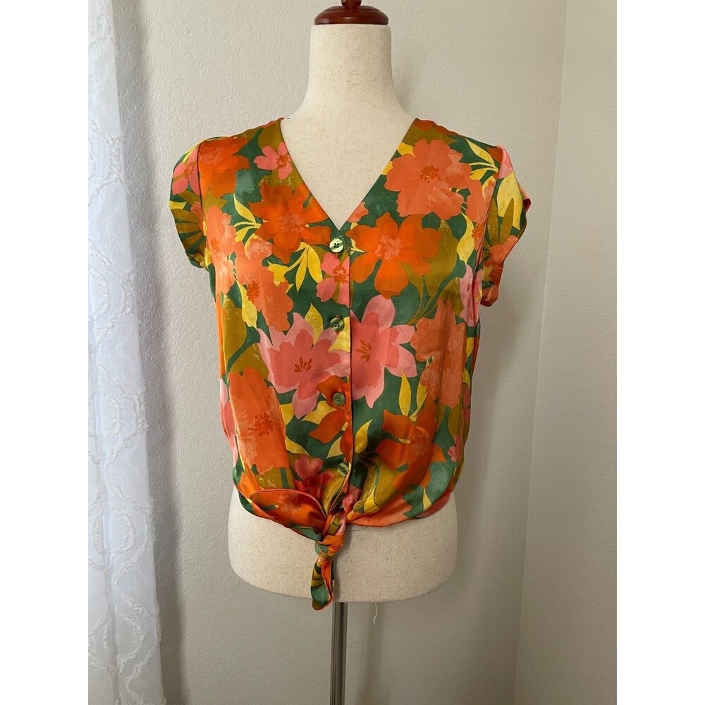 DR2 Floral Satin Button Front Blouse Size Small Bright Retro Print Tie Hem Top